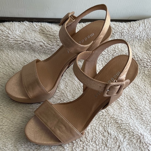 Madden girl Rolloo pink sparkly platform heels - Picture 2 of 10